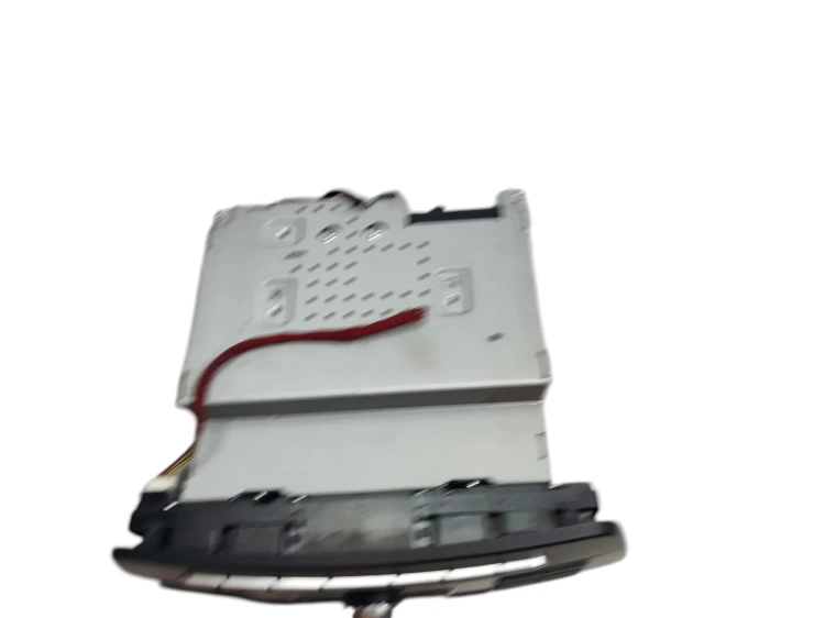 RADIO MERCEDES C W204 LIFT (2011-2014) 2.2 CDI 170KM A2049001813