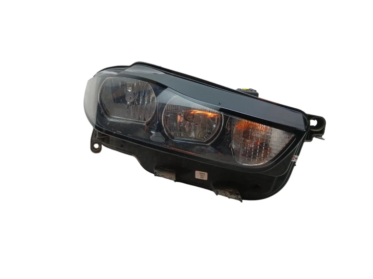 LAMPA PRAWY PRZÓD JAGUAR XE X760 (2015-2019) 2.0 D 163KM GX73-13W029-GD