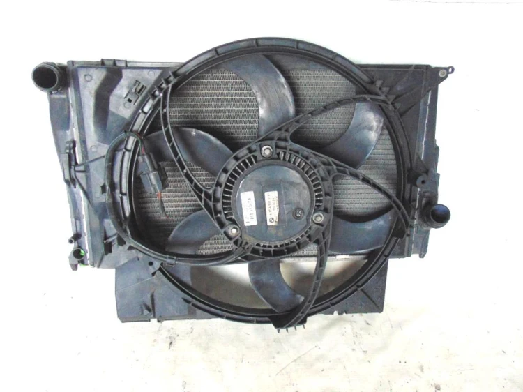 CHŁODNICA WODY WENTYLATOR BMW E82 (2007-2011) 120D N47D20C 177KM 6937515