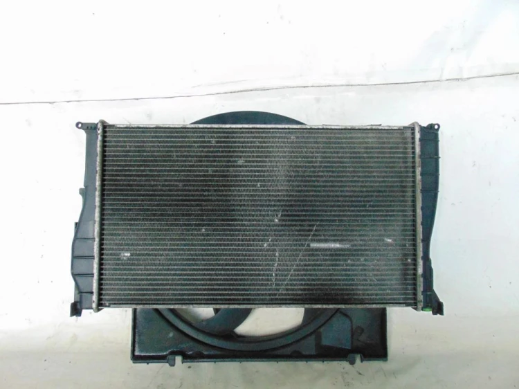 CHŁODNICA WODY WENTYLATOR BMW E82 (2007-2011) 120D N47D20C 177KM 6937515