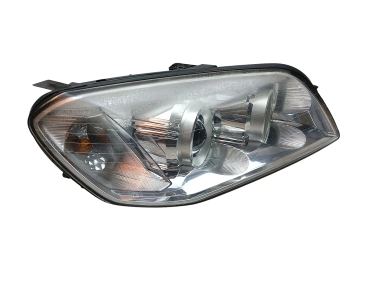 LAMPA PRAWY PRZÓD CHEVROLET CAPTIVA I (2006-2010) 2.4 16V 136KM