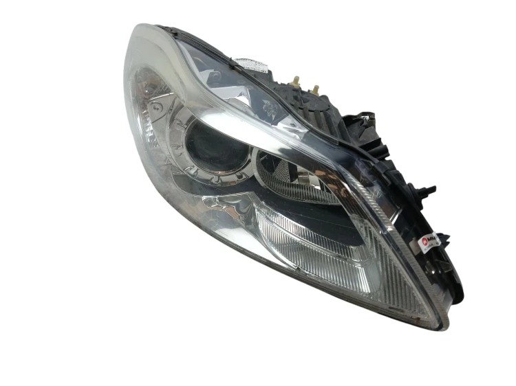 LAMPA PRAWY PRZÓD VOLVO C30 LIFT (2010-2012) 1.6 16V 100KM 31214800