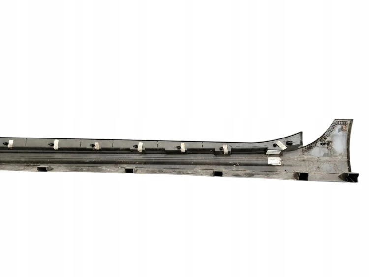 LISTWA PROGOWA PRAWA MASERATI GHIBLI III 670010791
