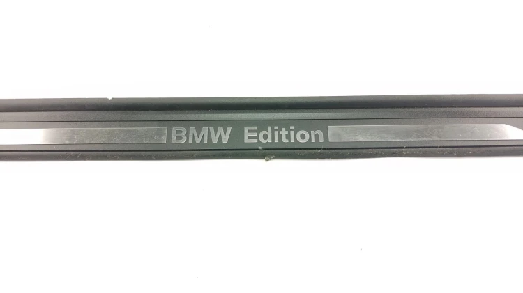 LISTWA PROGOWA PRAWA BMW E81 LIFT(2007-2011) 2.0 D 60829010