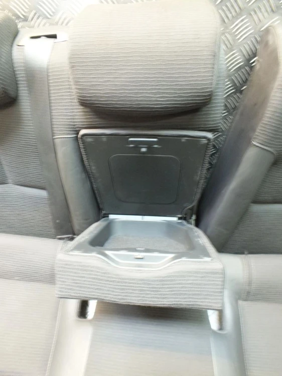 KANAPA TYŁ RENAULT LAGUNA II LIFT (2005-2007) 2.2 DCI