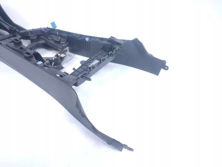TUNEL ŚRODKOWY PODŁOKIETNIK BMW F21 (2011-2015) 1.6 T 136KM