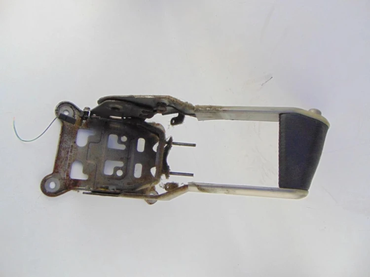 DŹWIGNIA HAMULCA RĘCZNEGO RENAULT MEGANE II (2002-2005) 8200273004