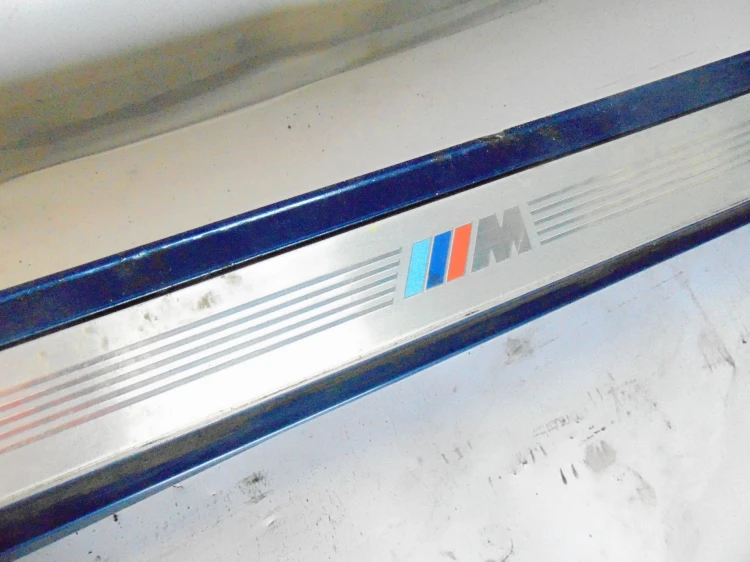 LISTWA PROGOWA PRAWA BMW E87 LIFT 118i N46B20B 129KM