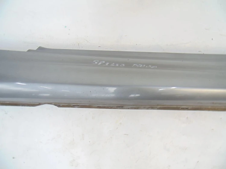 LISTWA PROGOWA PRAWA BMW E88 (2008-2013) 2.0 D 143KM