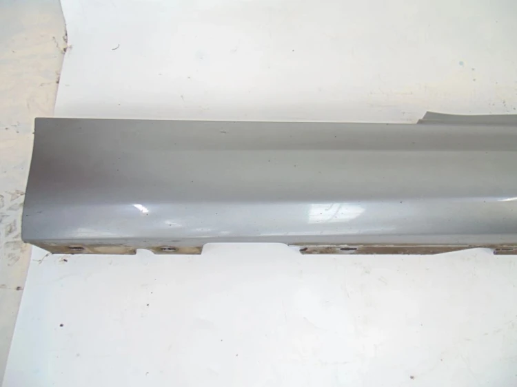 LISTWA PROGOWA PRAWA BMW E88 (2008-2013) 2.0 D 143KM