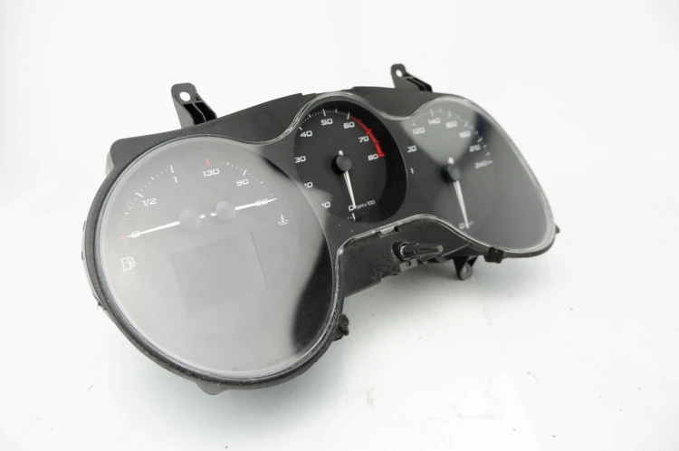 LICZNIK SEAT LEON II LIFT (2009-2012) 1.4 TSI 125KM 1P0920810H