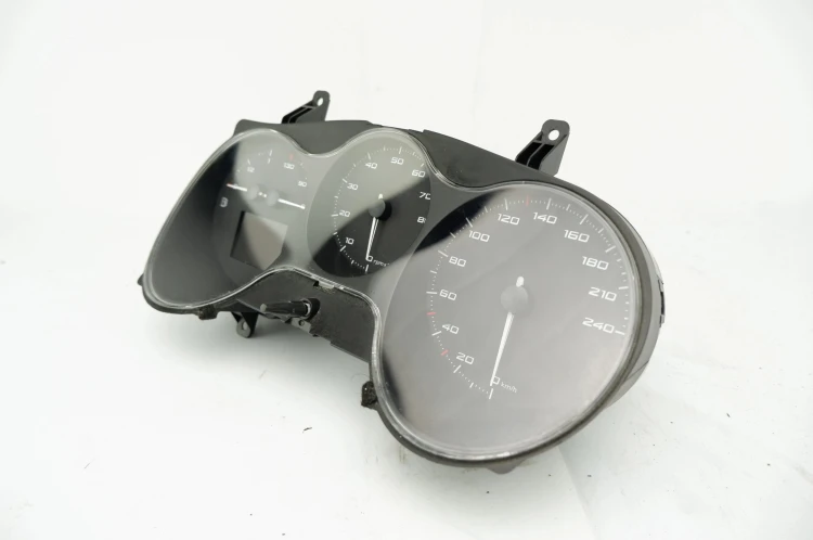 LICZNIK SEAT LEON II LIFT (2009-2012) 1.4 TSI 125KM 1P0920810H