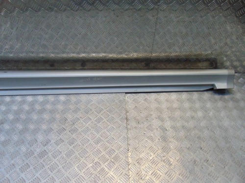 LISTWA NAKŁADKA PROGU LEWA MERCEDES B W245 (2005-2008) B170 1.7 116KM