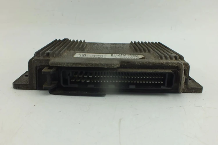 KOMPUTER STEROWNIK SILNIKA RENAULT LAGUNA I 2.0 16V 7700102299
