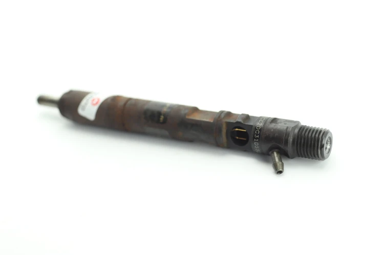 WTRYSKIWACZ FORD FOCUS MK1 (1998-2001) 2T1Q-9F593-AA
