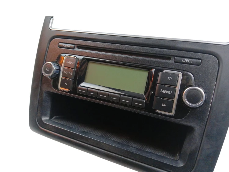 RADIO VOLKSWAGEN POLO V 6R (2009-2014) 1.2 12V 70KM 5M0035156B