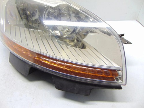 LAMPA PRAWY PRZÓD CITROEN C4 PICASSO (2006-2013)