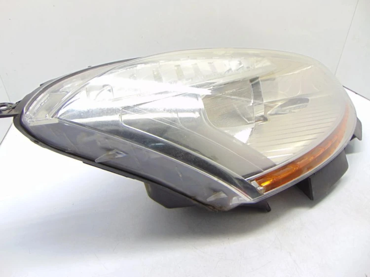 LAMPA PRAWY PRZÓD CITROEN C4 PICASSO (2006-2013)