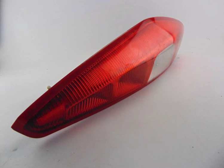 LAMPA PRAWY TYŁ MITSUBISHI COLT Z30 (2004-2012) 1.5 DID