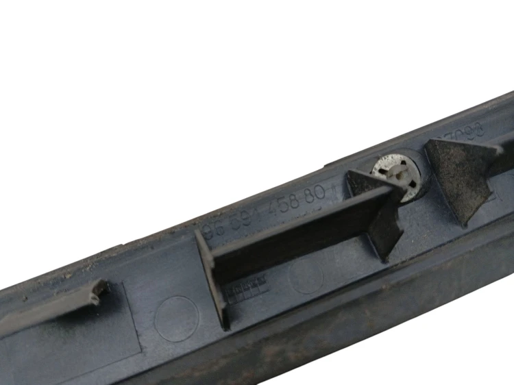 LISTWA SZYBY CZOŁOWEJ PRAWA CITROEN C5 III (2008-2010) 2.0 HDI 163KM 965914