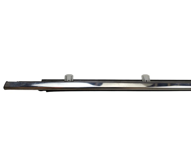 LISTWA SZYBY CZOŁOWEJ LEWA HONDA ACCORD VIII (2008-2010) 2.2 I-DTEC 150KM