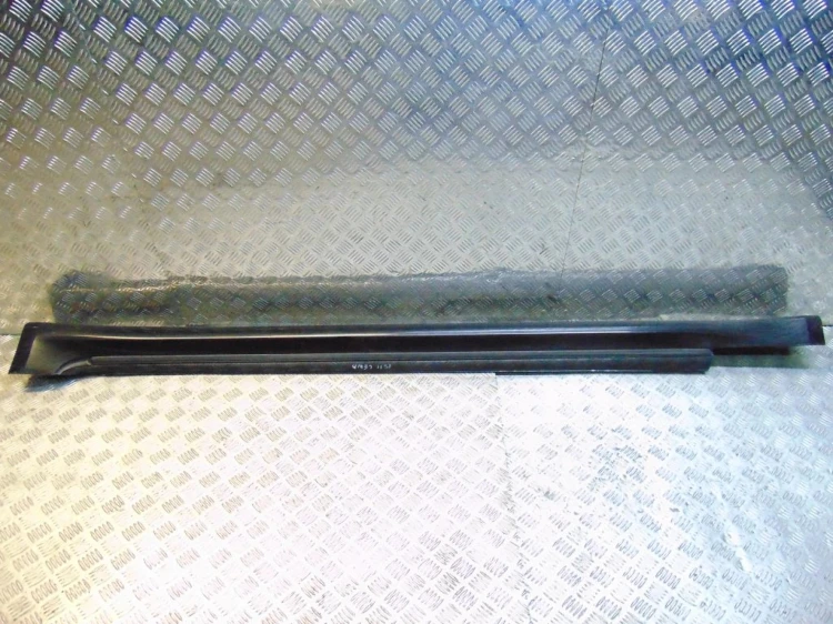 LISTWA PROGOWA LEWA LEXUS IS II 2.2 D