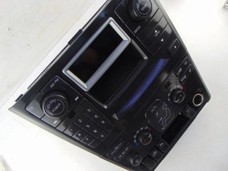 RADIO CD VOLVO XC90 (2002-2006) 2.4 D5 163KM 30679465-1