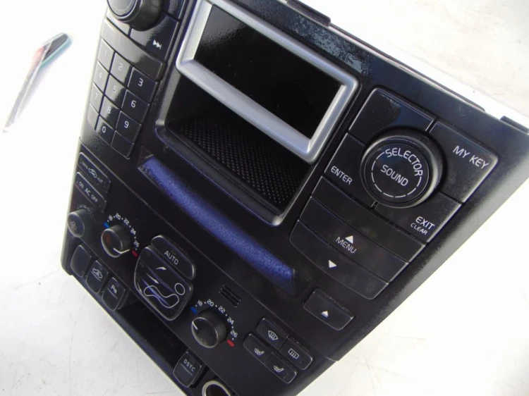RADIO CD VOLVO XC90 (2002-2006) 2.4 D5 163KM 30679465-1