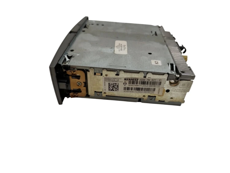RADIO RENAULT SCENIC II LIFT (2006-2009) 2.0 16V 135KM 8200796847