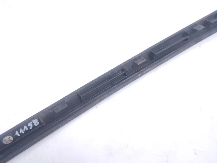 LISTWA SZYBY CZOŁOWEJ PRAWA CITROEN C5 III (2008-2010) 2.0 HDI 140KM 965914