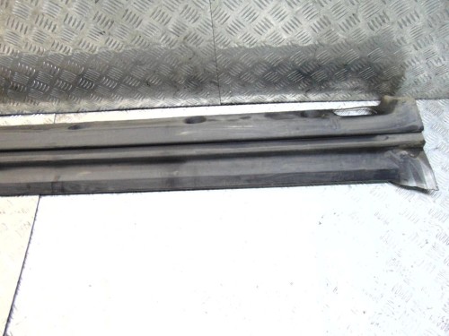 LISTWA PROGOWA PRAWA LAND ROVER RANGE ROVER III(2001-2012) 3.0D 177