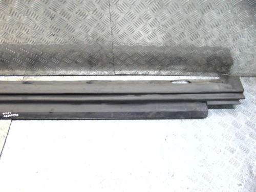 LISTWA PROGOWA LEWA LAND ROVER RANGE ROVER III(2001-2012) 3.0D 177