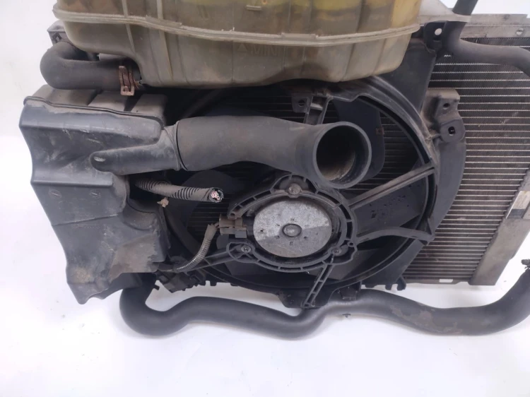 CHŁODNICE KOMPLET RENAULT MODUS (2004-2007) 1.6 16V 88KM 8200221498
