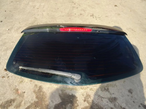 SZYBA KLAPY BAGAŻNIKA RENAULT LAGUNA II LIFT (2005-2007)