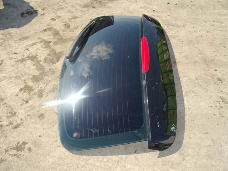 SZYBA KLAPY BAGAŻNIKA RENAULT LAGUNA II LIFT (2005-2007)