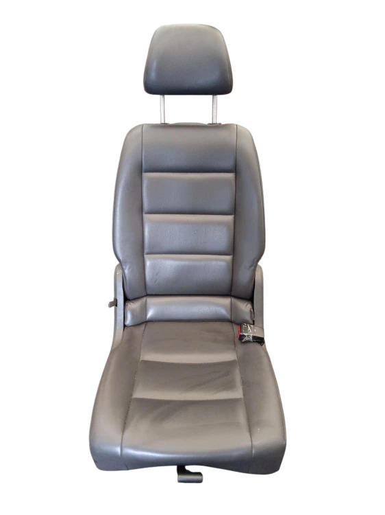 FOTEL TYŁ PRAWY VOLKSWAGEN TOURAN I 1T LIFT (2006-2010) 2.0 8V 109KM