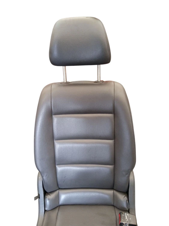 FOTEL TYŁ PRAWY VOLKSWAGEN TOURAN I 1T LIFT (2006-2010) 2.0 8V 109KM