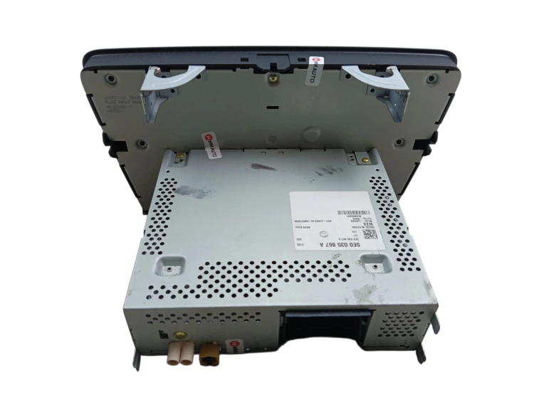 RADIO SKODA OCTAVIA III (2012-2016) 1.6 TDI 105KM 5E0035867A
