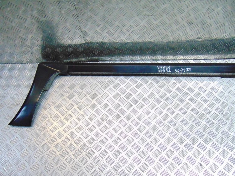 LISTWA PROGOWA PRAWA RENAULT KOLEOS (2008-2013) 2.0 DCI