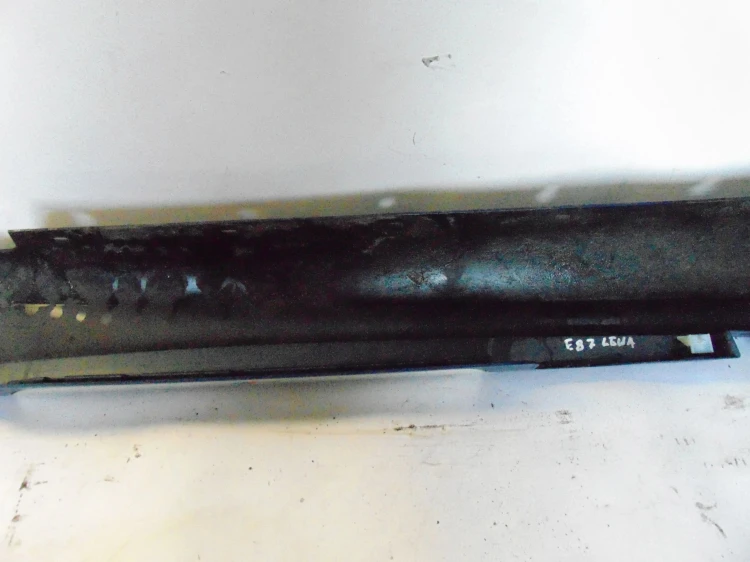 LISTWA PROGOWA LEWA BMW E87 LIFT 118i N46B20B 129KM