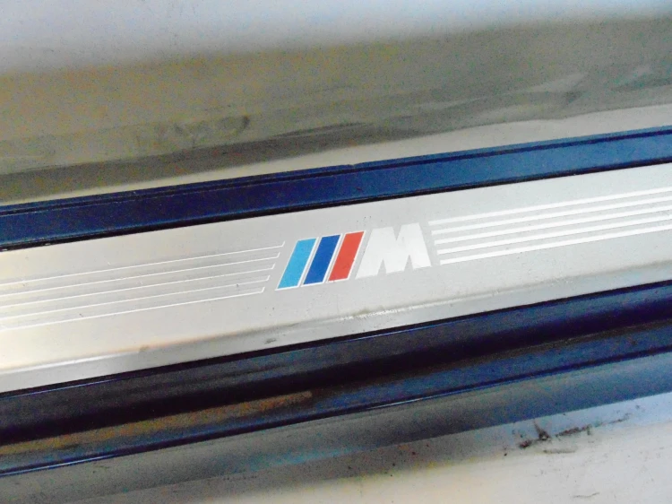 LISTWA PROGOWA LEWA BMW E87 LIFT 118i N46B20B 129KM