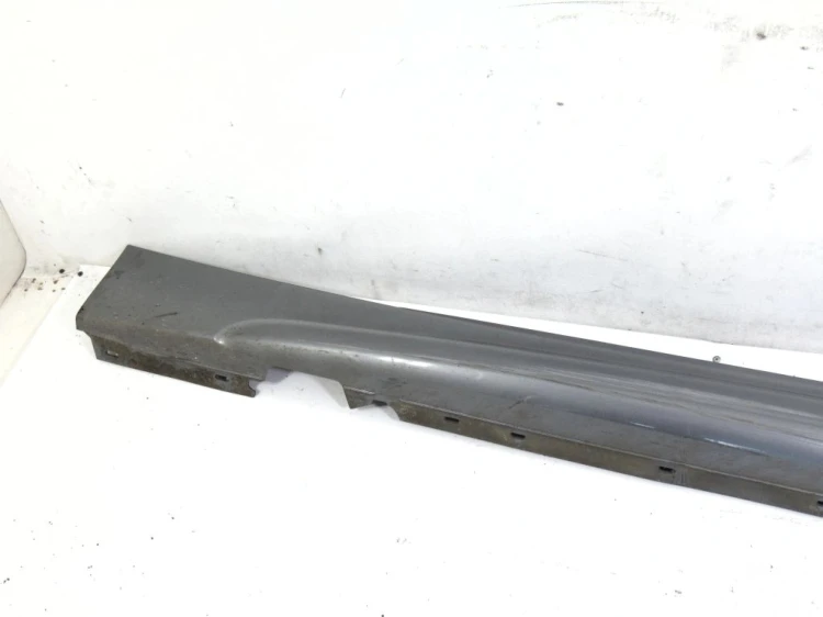 LISTWA NAKŁADKA PROGU LEWA BMW E81 LIFT(2007-2011) 2.0 D N47D20C