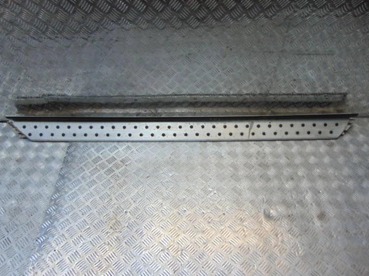 LISTWA PROGOWA LEWA BMW X5 E53 (1999-2006)