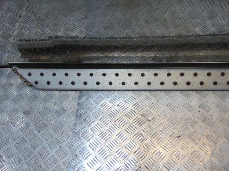 LISTWA PROGOWA LEWA BMW X5 E53 (1999-2006)