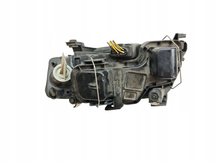 LAMPA PRAWY PRZÓD AUDI A6 C5 (1997-2001) 1.8 T 150KM 08-141-1102R