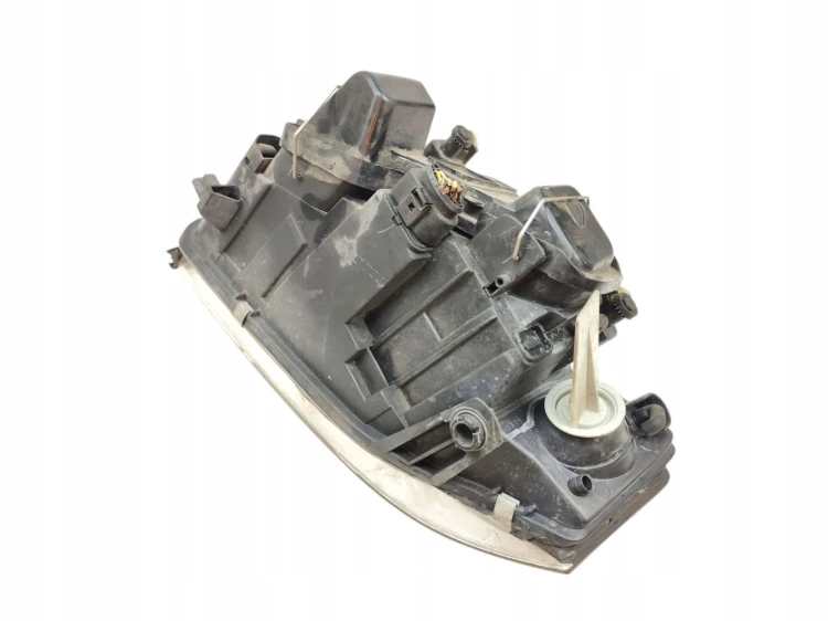 LAMPA PRAWY PRZÓD AUDI A6 C5 (1997-2001) 1.8 T 150KM 08-141-1102R