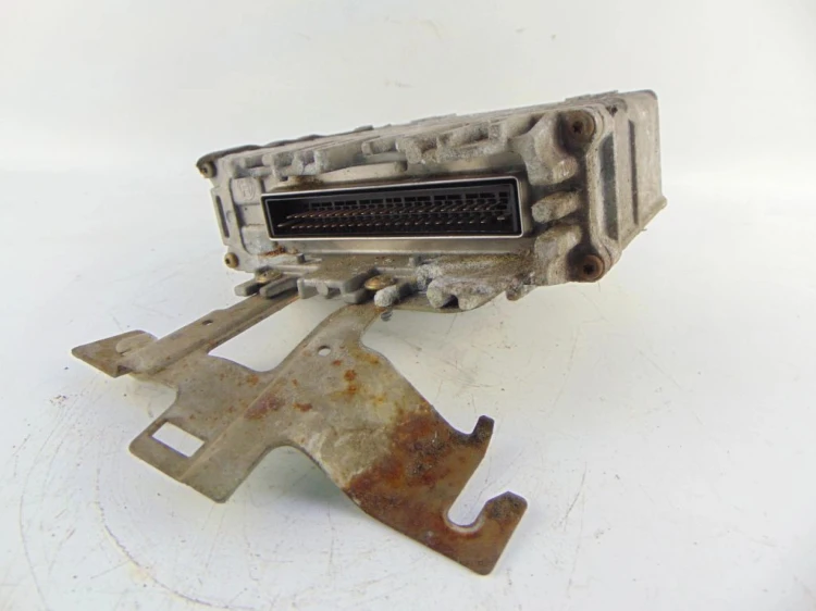 KOMPUTER STEROWNIK SILNIKA VOLKSWAGEN POLO III 6N 1.4 8V 030906027AA