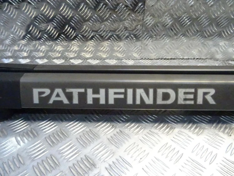 RELINGI DACHOWE NISSAN PATHFINDER (2005-)