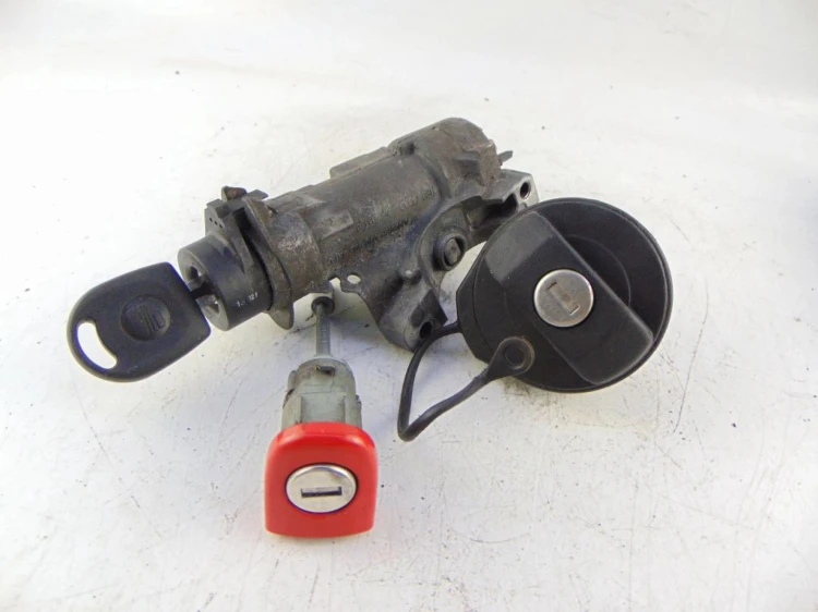 ZESTAW STARTOWY SEAT IBIZA III (2002-2008) 1.9 TDI 038906019DQ