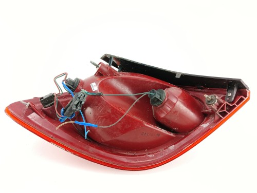 LAMPA PRAWY TYŁ PONTIAC G6 (2004-2008) 3.5 V6 203KM 08-336-1919R
